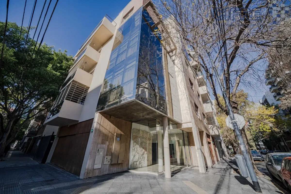 Piso De 4 Ambientes Mas Escritorio Ó Dependencia Completa, 2 Balcones. Cochera Doble. Baulera