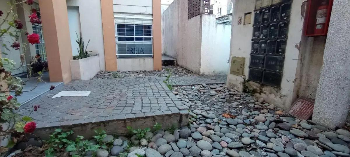 Alquiler - Acogedor Monoambiente En El Centro De Morón