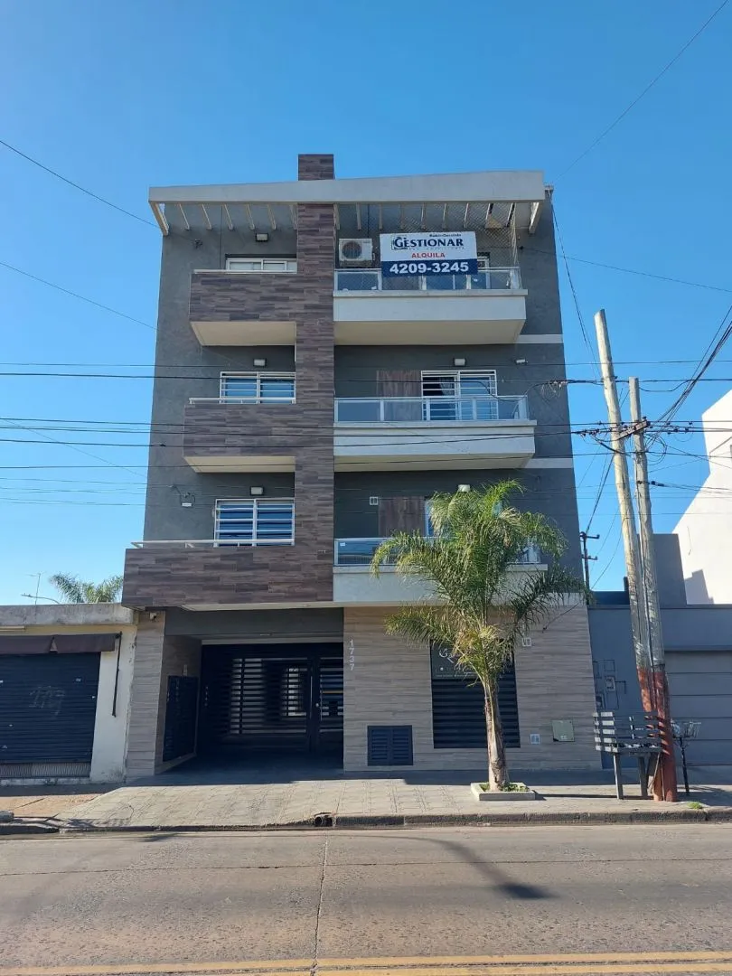 Departamento En Alquiler En Lanús Oeste