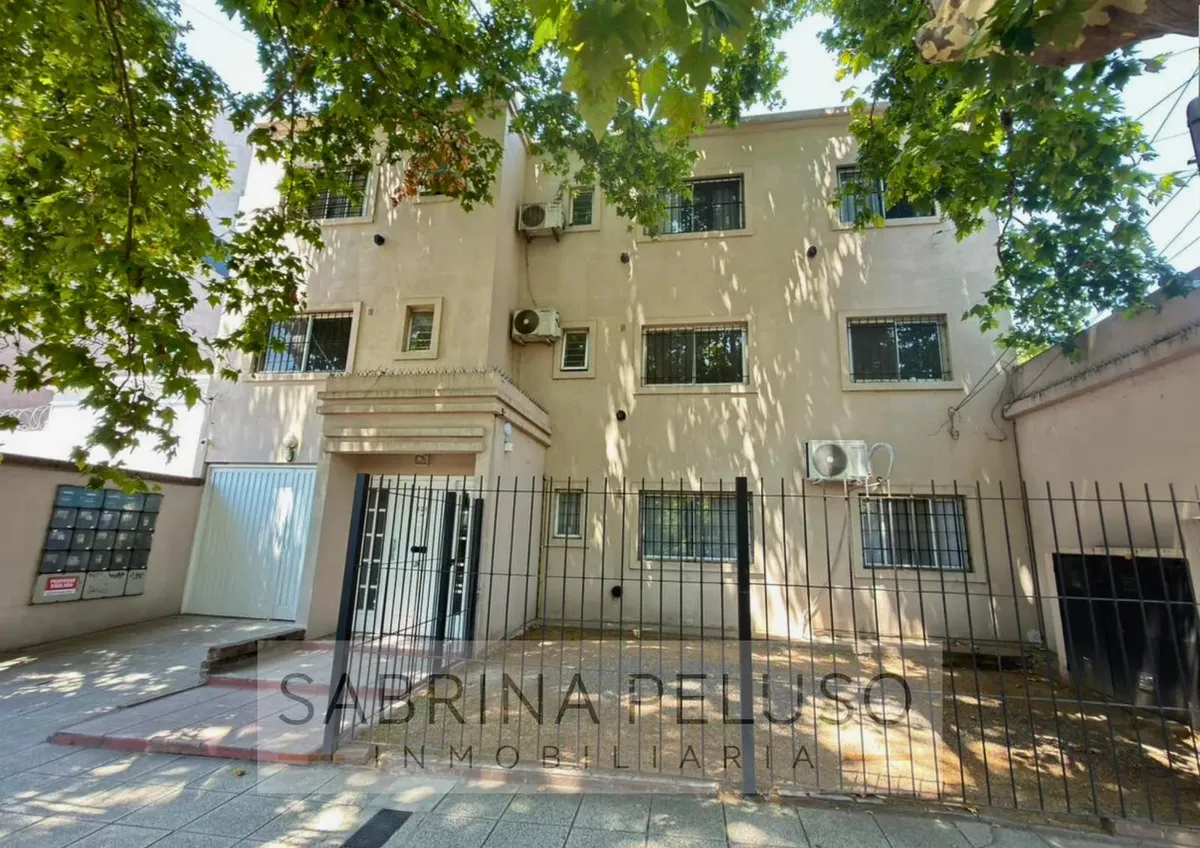 Alquiler-departamento 2 Ambientes Con Cochera-moreno Centro
