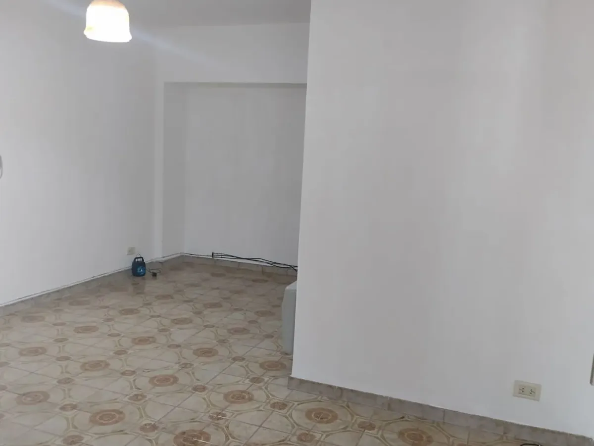 Venta Y Alquiler De Departamento 2 Ambientes En Villa Luro