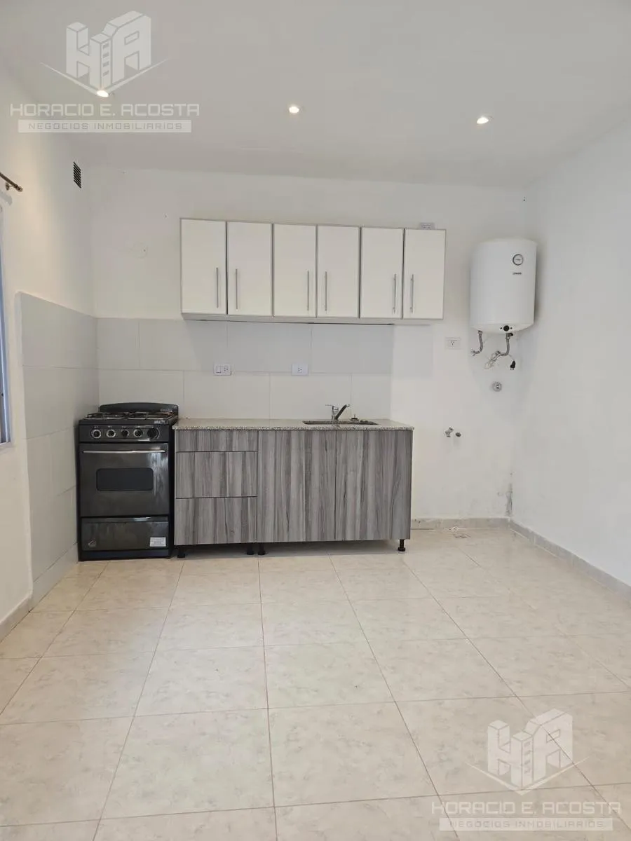 2-room PH with patio