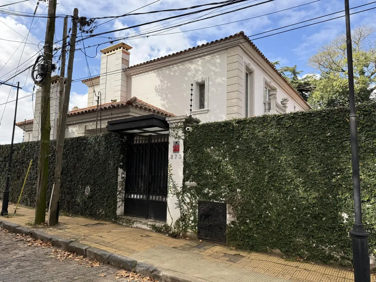 Casa En Casco Hisotrico De San Isidro