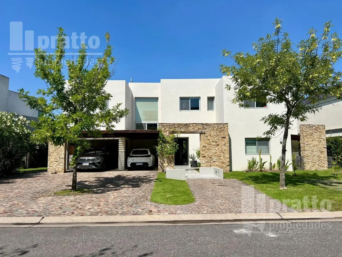 Casa 6 dormitorios, vista al lago