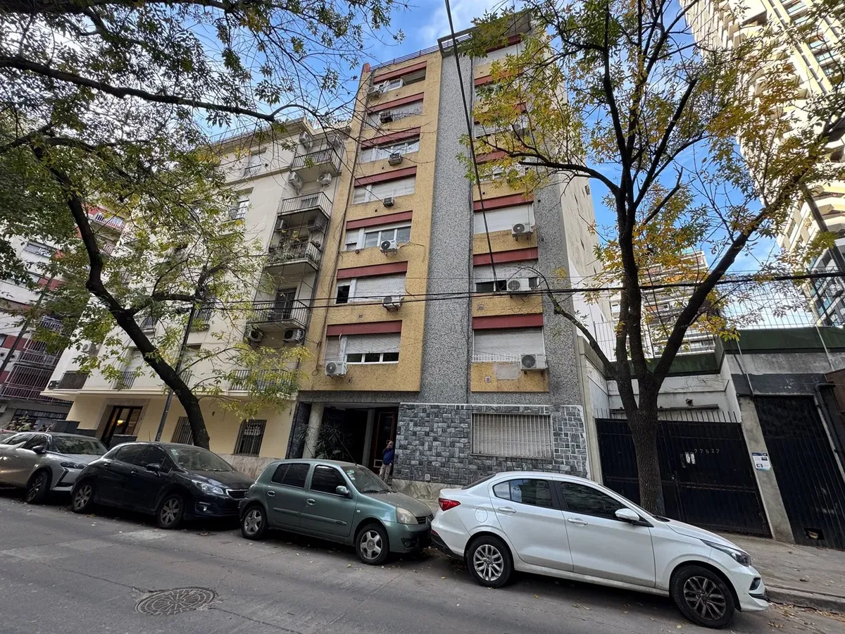 Monoambiente con balcón, Las Cañitas