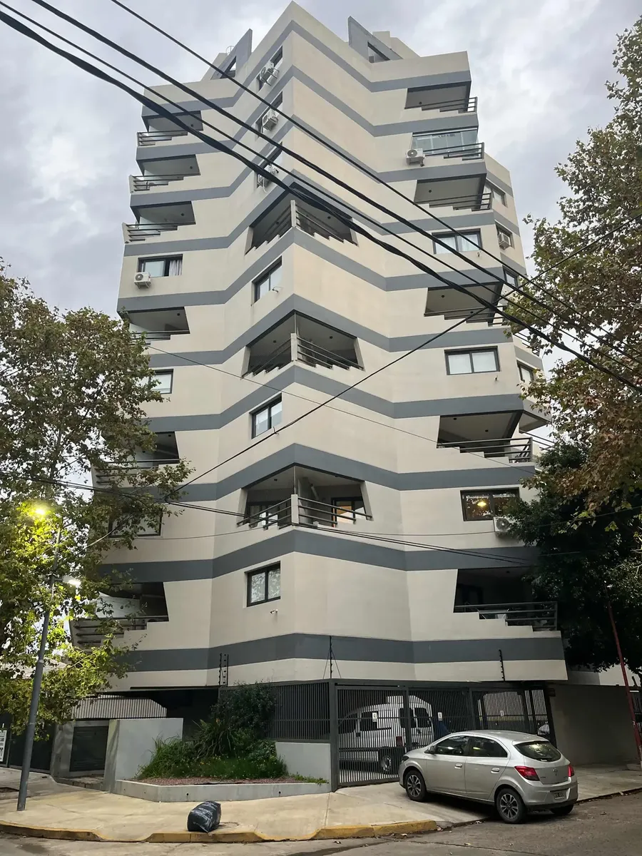 Alquiler Departamento 1 Ambiente Sáenz Peña / Santos Lugares / Opcional Cochera