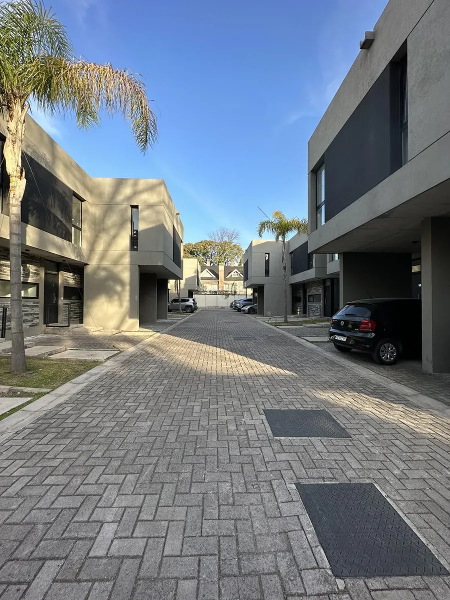 Duplex A Estrenar En Adrogue, Almirante Brown