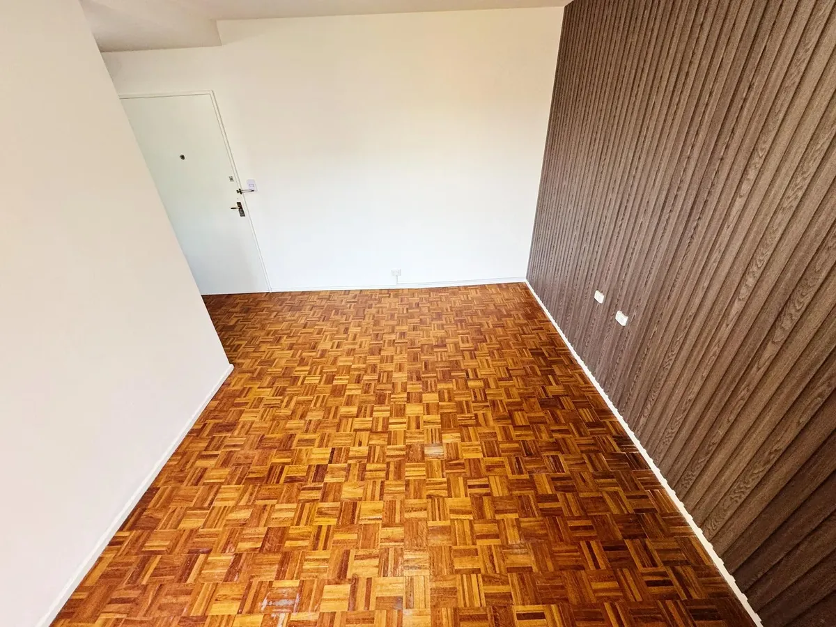 9th floor balcony parquet