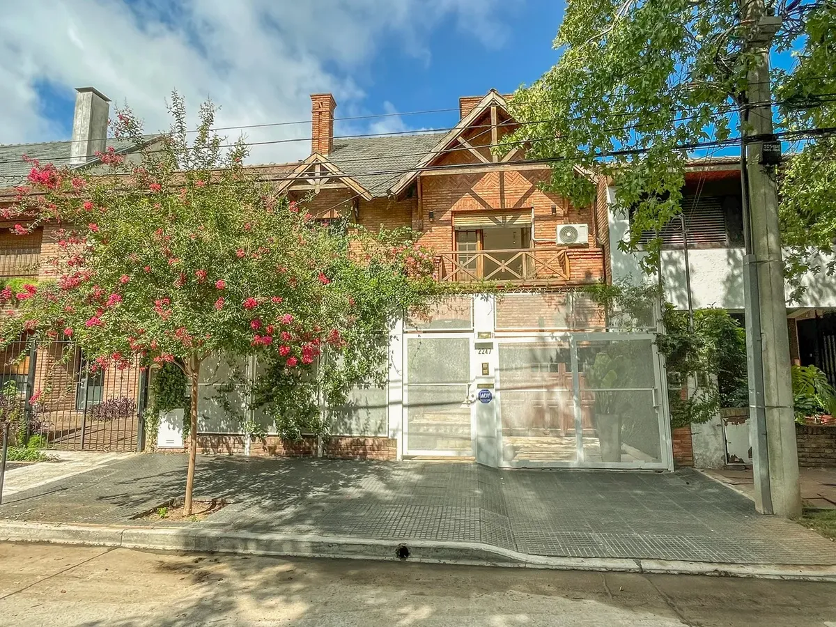 Casa En Alquiler En Martínez, San Isidro, G.b.a. Zona Norte