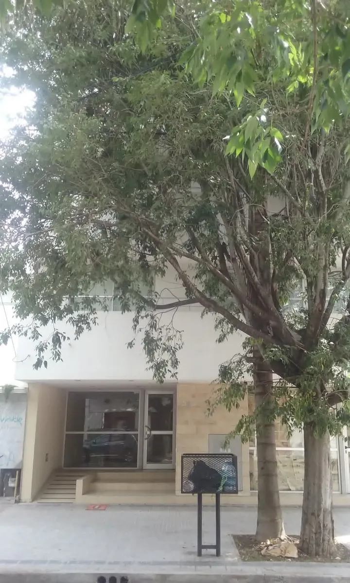 Alquila Monoambiente C/ Cochera Descub. Cocina Y Lavadero Separados. Muy Buen Estado Y Ubicación, Calle 5 38 Y 39