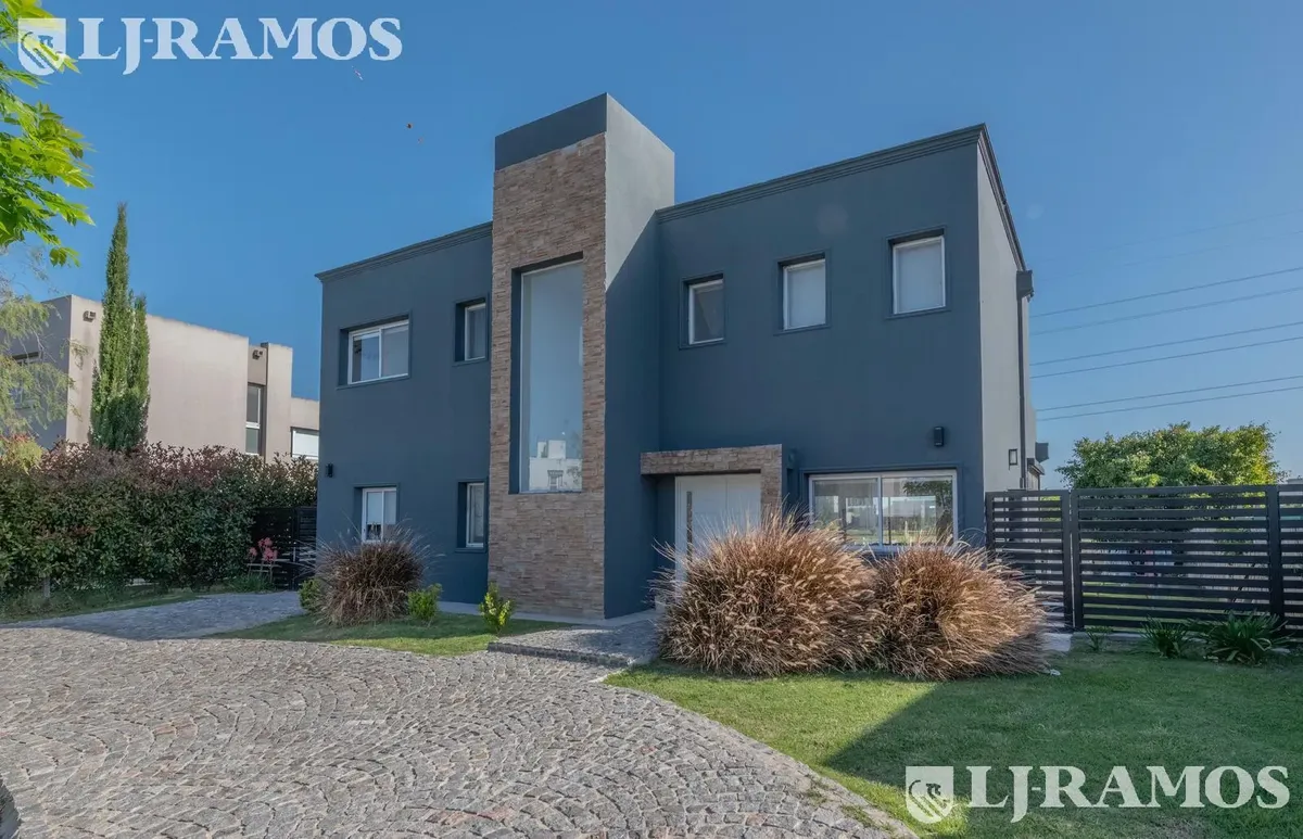 Alquiler Con Y Sin Muebles. Venta. 4 Dormitorios