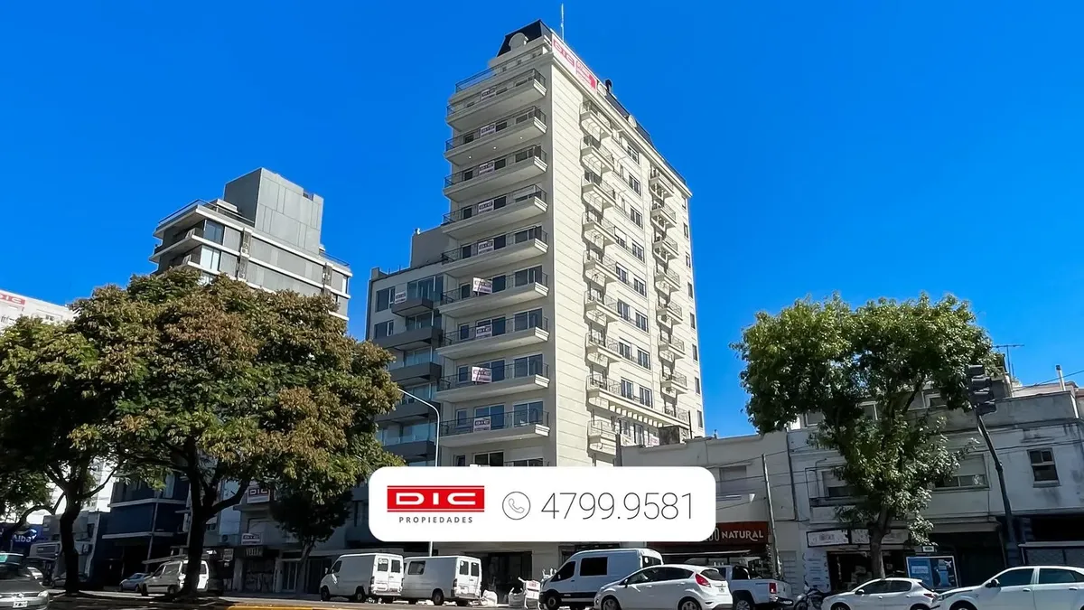 3-room unit with balcony and parking
