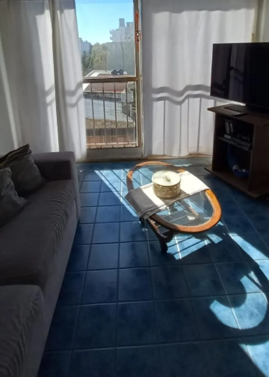 1BR apartment, 6th floor
