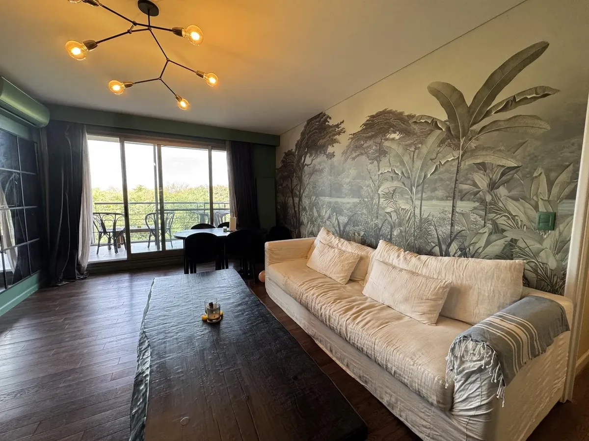 Furnished 3-room apt with balcony