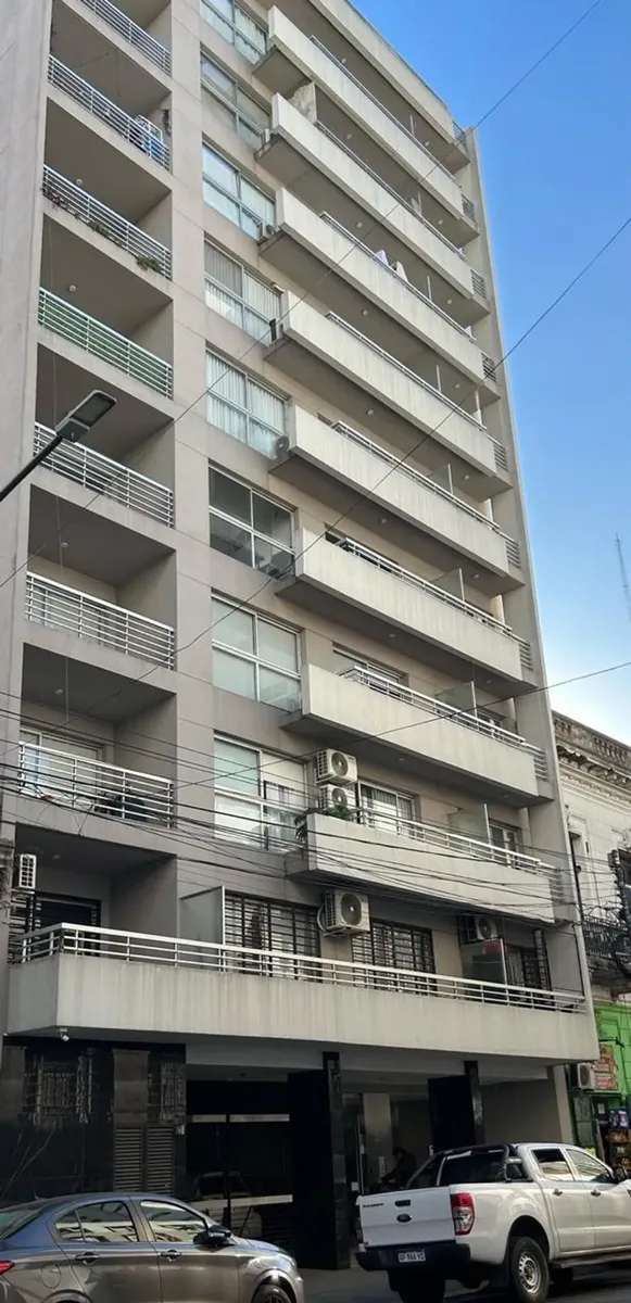 Monoambiente 33 m², piso 6