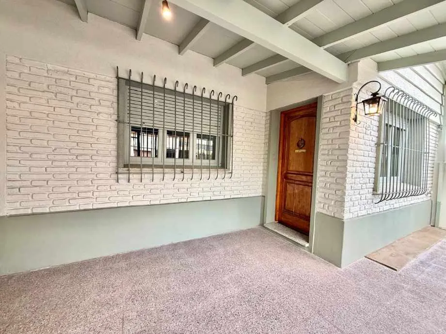 2BR chalet, front garden and grill