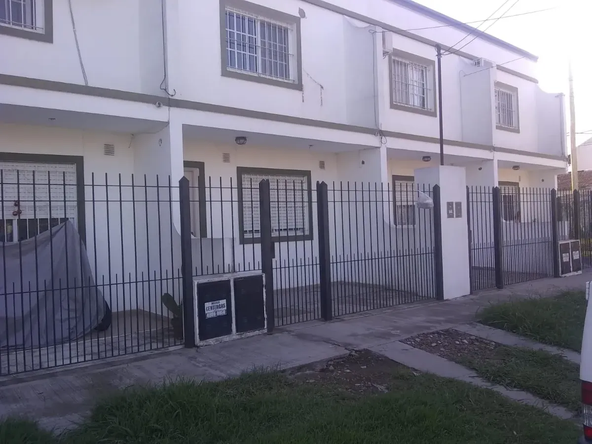 Hermoso Duplex De 3 Ambientes En Don Torcuato A 4 Cuadras De 202 Y Panamericana