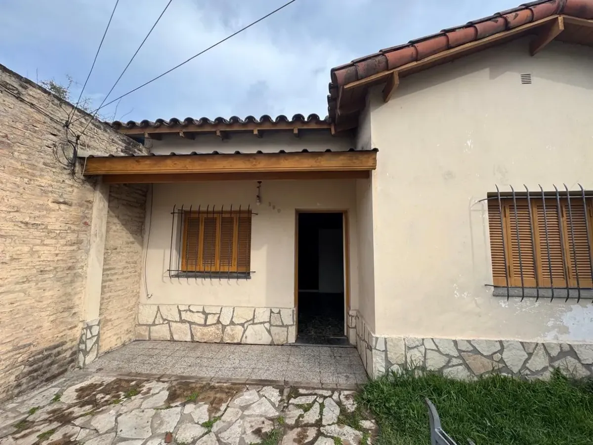 2BR house, backyard patio