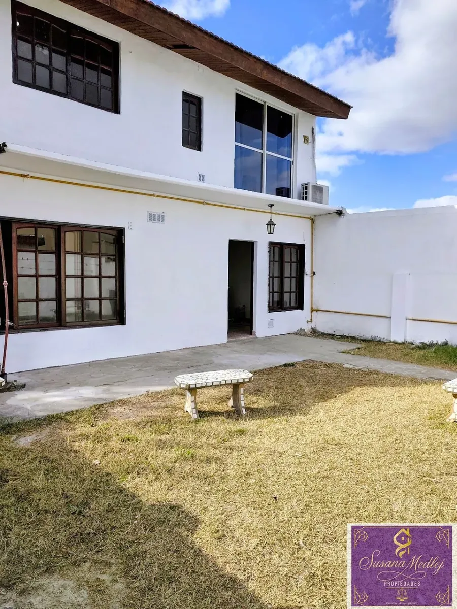 Casa Alquiler Hurlingham 3 Dormitorios Jardin Ph