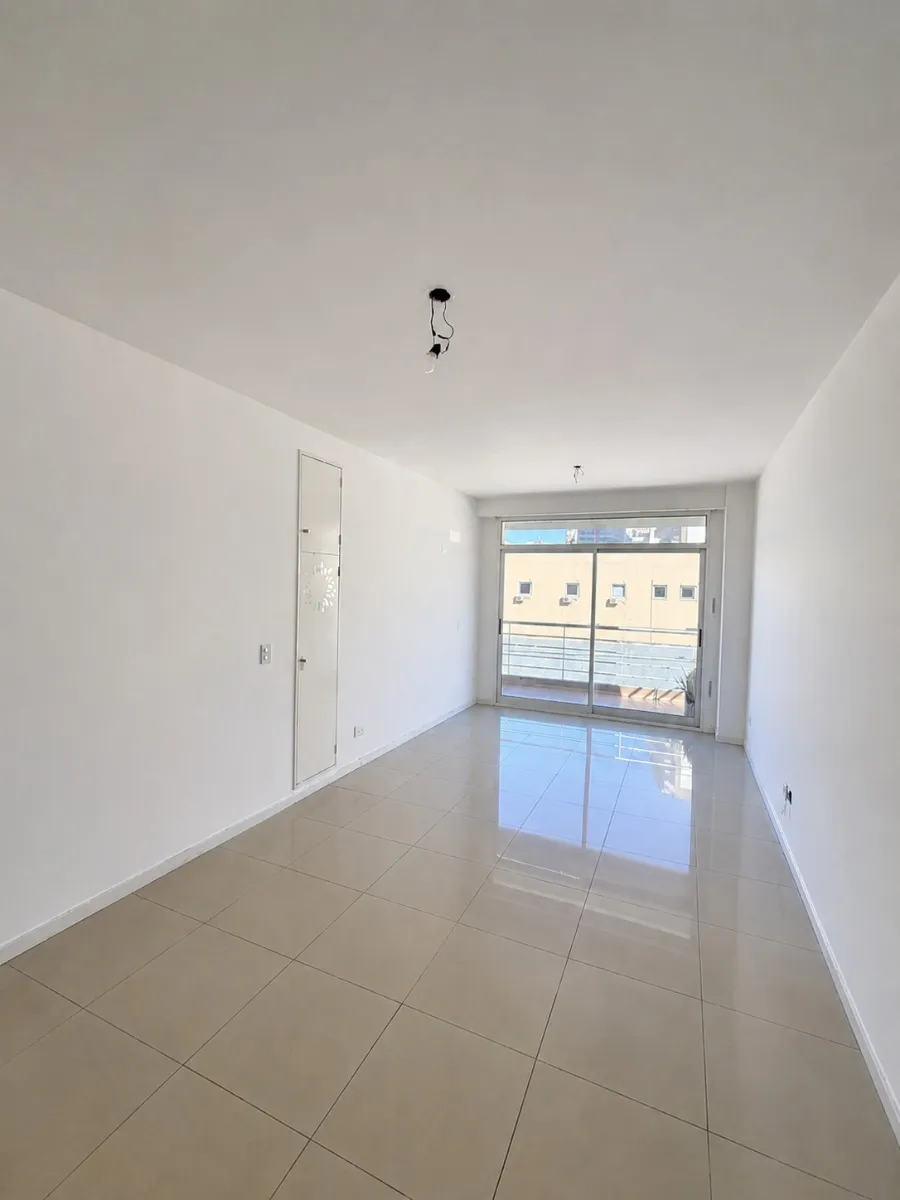 Se Alquila Hermoso Y Muy Amplio Departamento Monoambiente En Parque Chacabuco