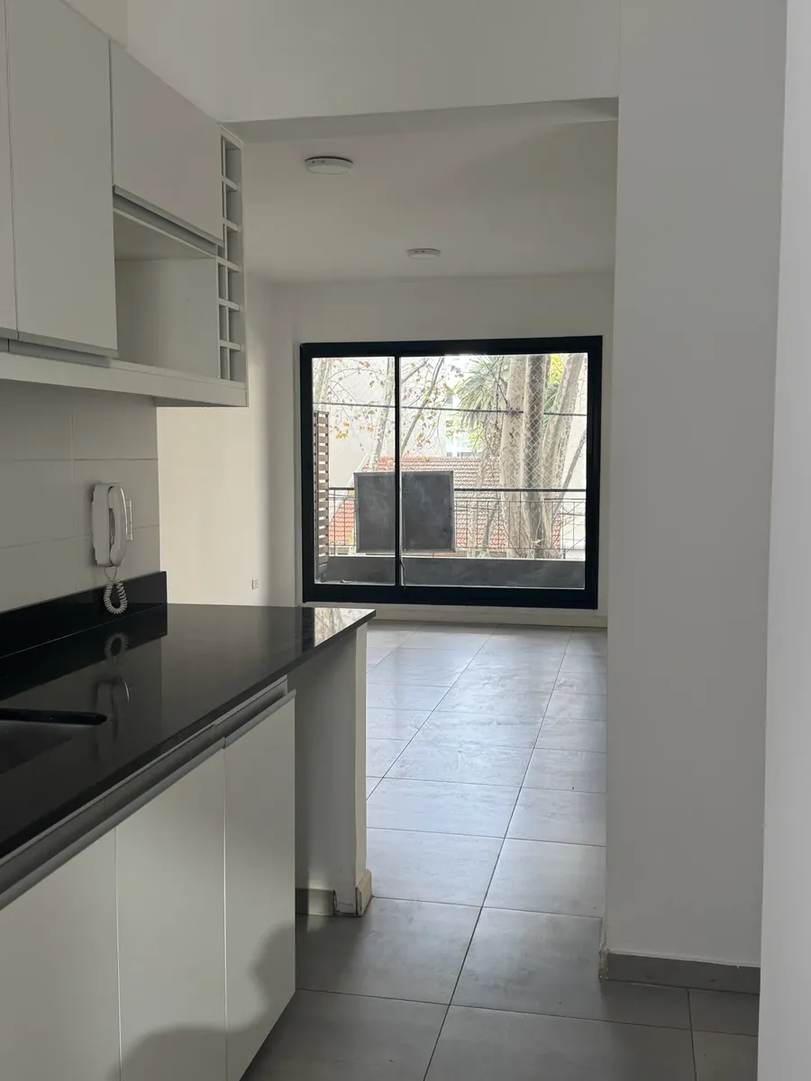 Hermoso Departamento De 3 Ambientes 2 Baños Balcón En Centro De Villa Ballester