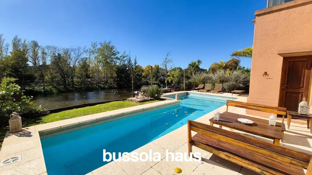 Casa En Alquiler Amoblada Al Lago En Las Glorietas Nordelta