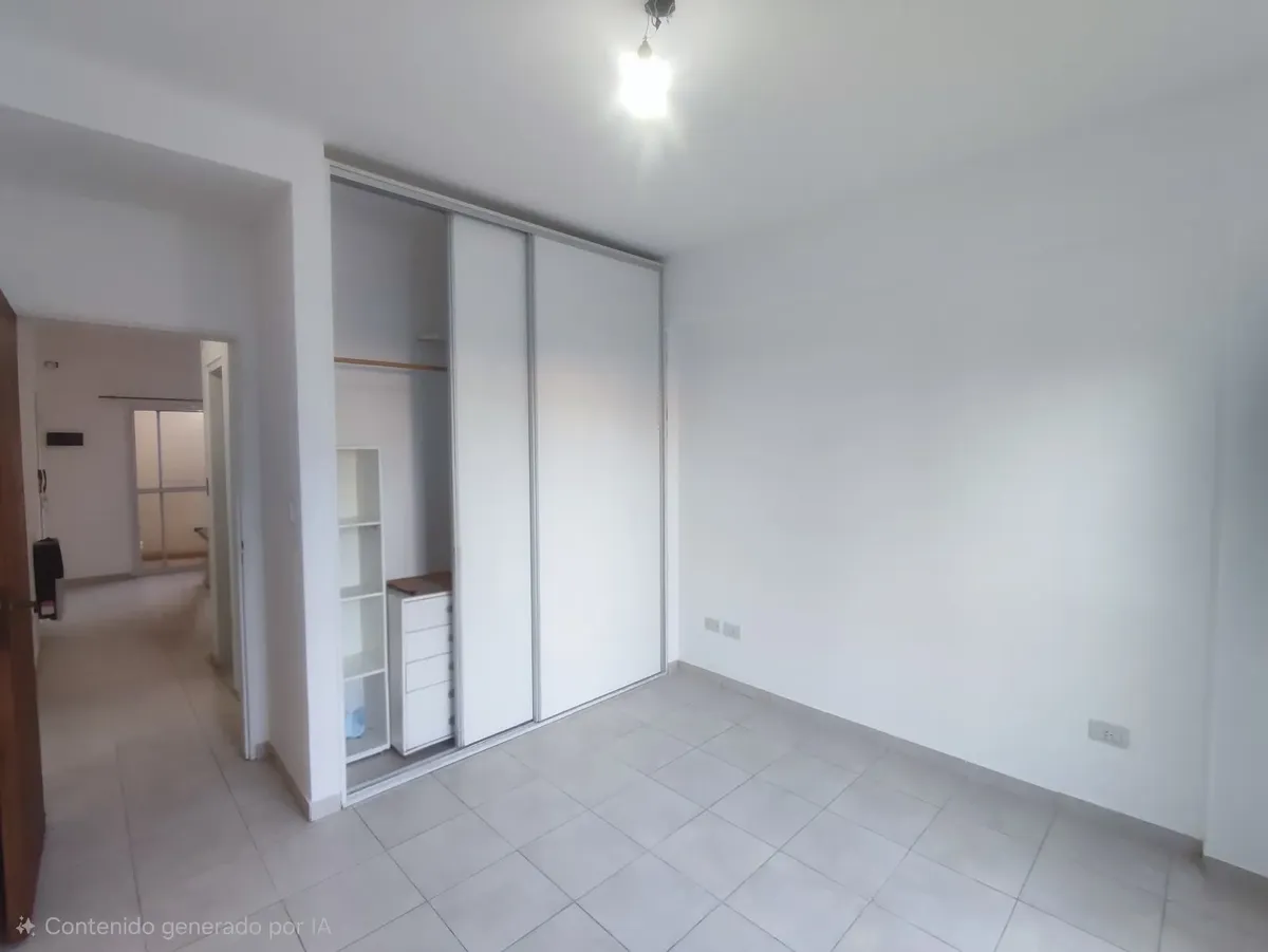 1st-floor apartment with balcony