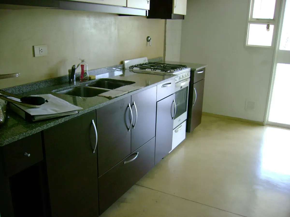 Departamento Todos Los Ambientes Muy Luminosos, Dos Baños, Dos Dormitorios, Livingcomedor, Cocina Con Pileta De Lavar, Balcón Con Parrilla, Con Cochera Sin Baulera