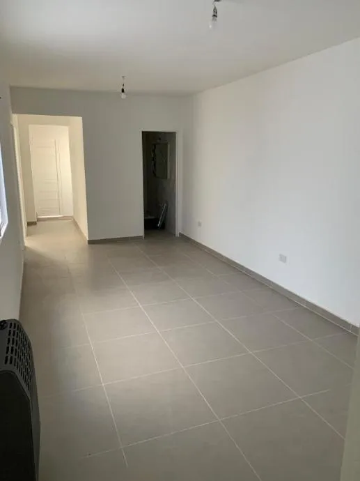 Térreo com terraço e pátio