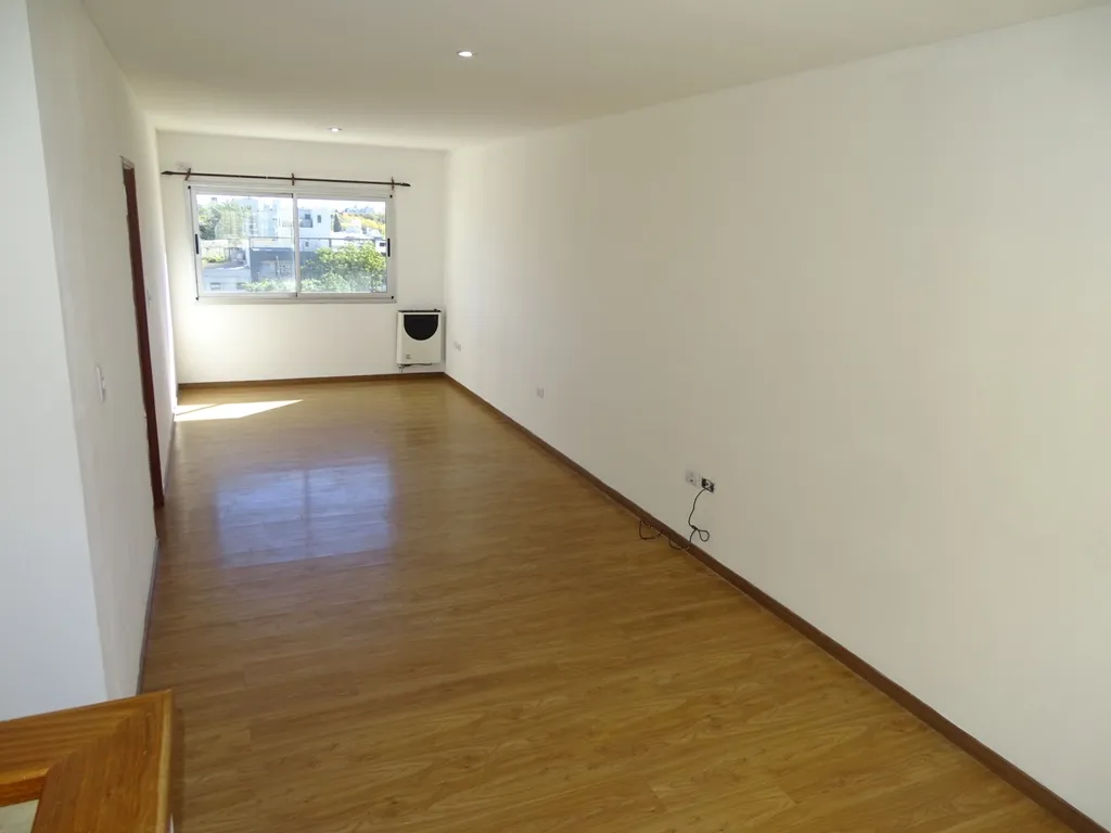 Monoambiente 4° piso oeste