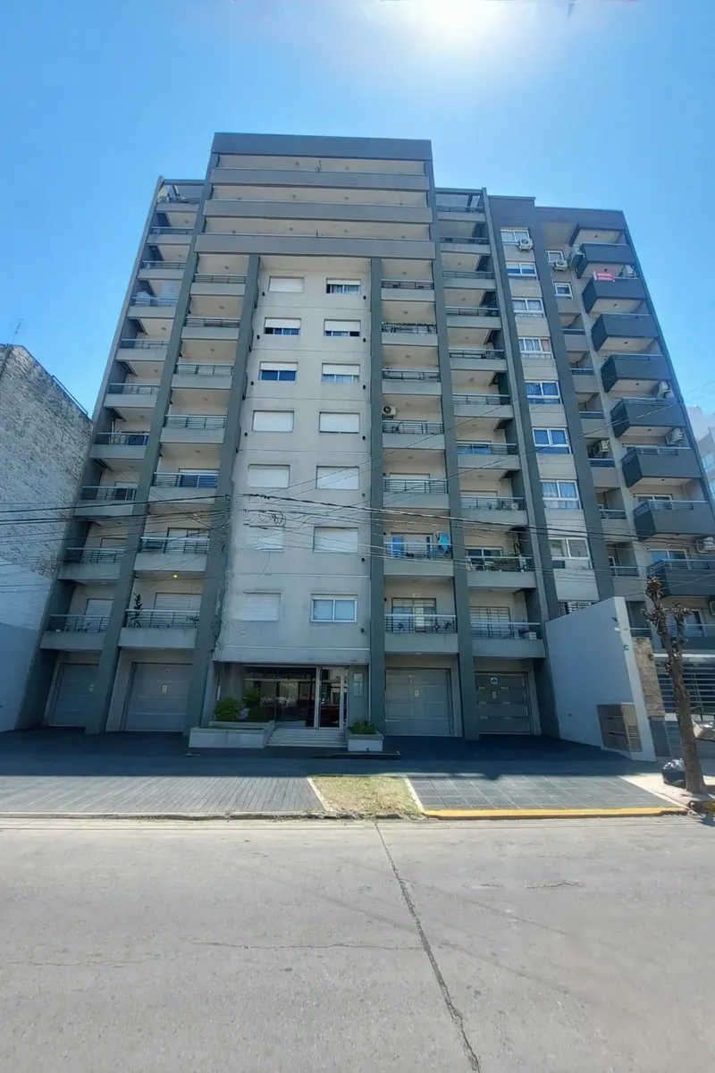 Imóvel: 1 quarto, Morón