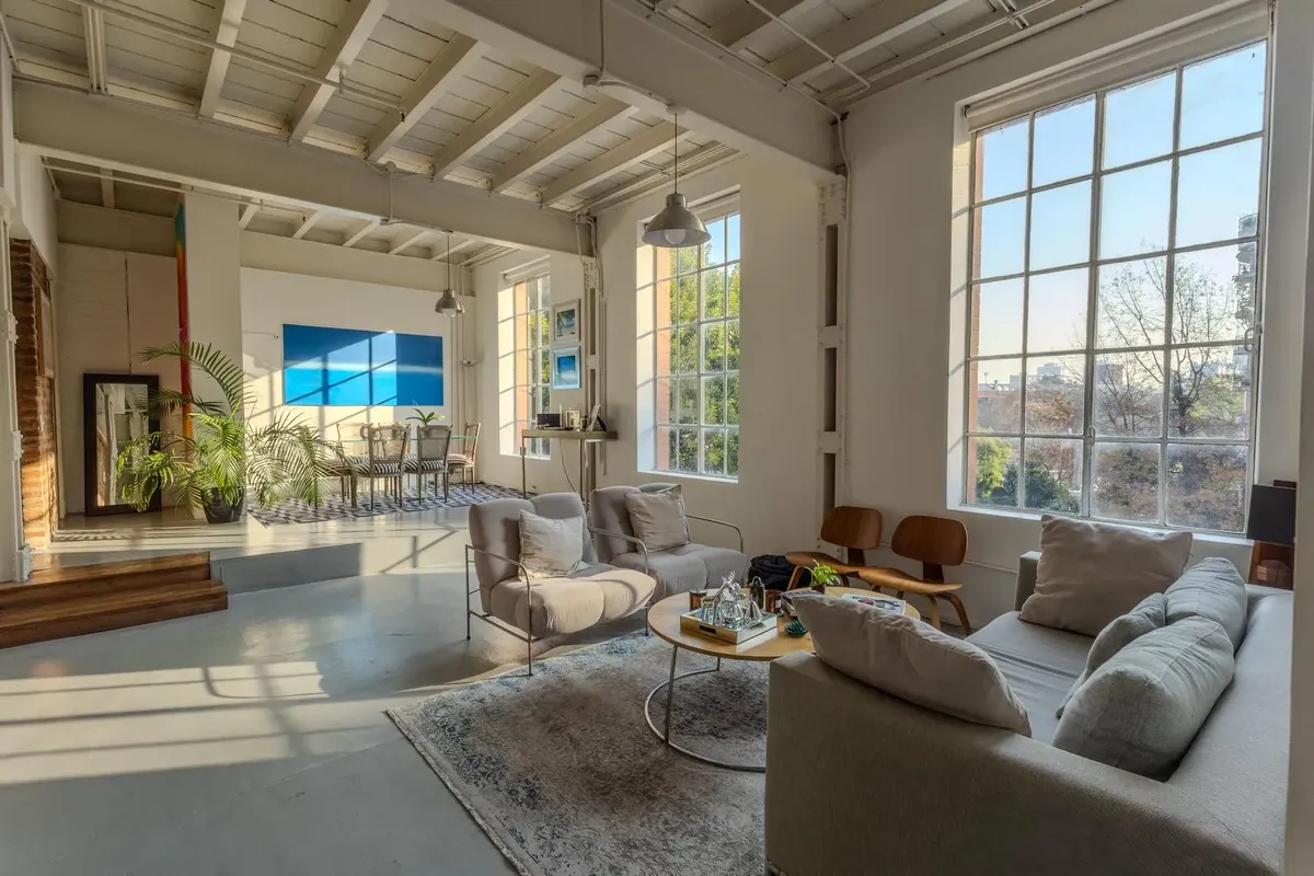 Loft 100 m² con jardín