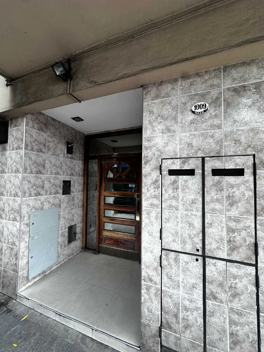 Alquiler Depto 2 Amb Apto Profesional Con Balcón