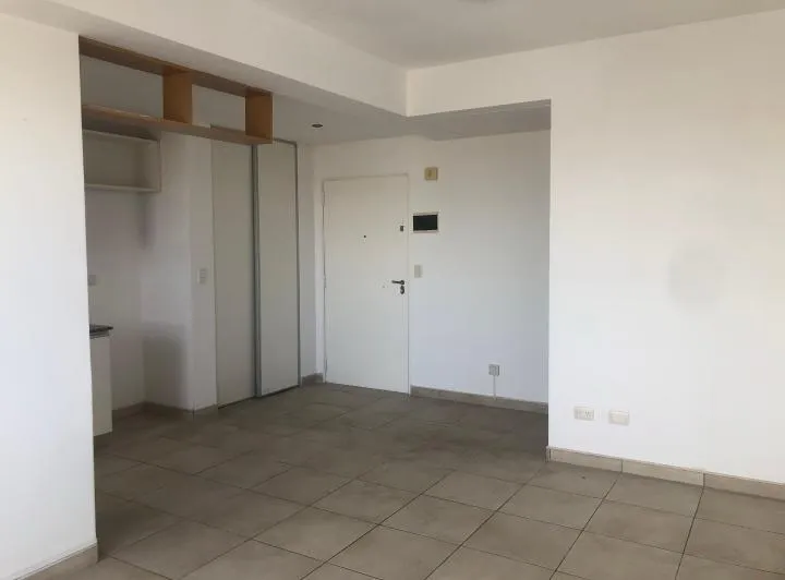 Monoambiente balcón y pileta