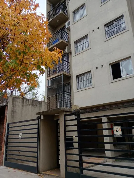Monoambiente En Alquiler En Moron Sur