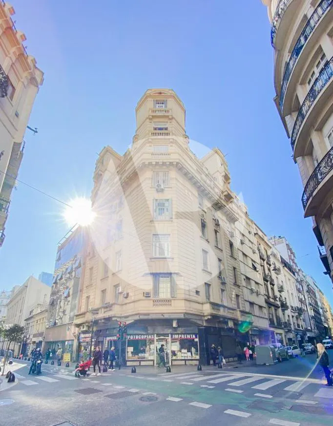 Departamento Refaccionado Con 3 Ambientes Amplios Y Recepción! Todo Luz