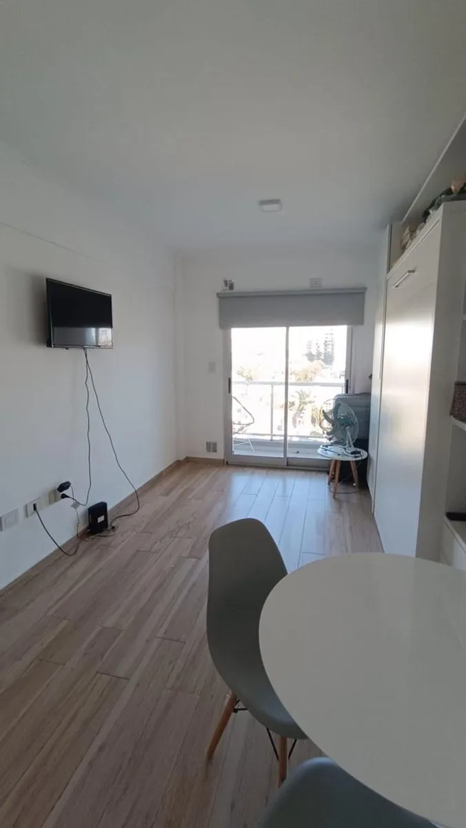 Alquiler Monoambiente Amueblado Al Frente C/balcon