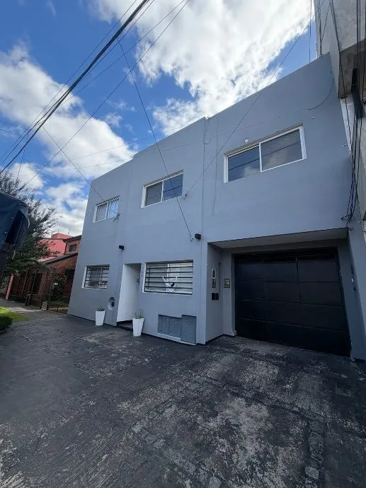 Departamento En Alquiler En Ezpeleta Este