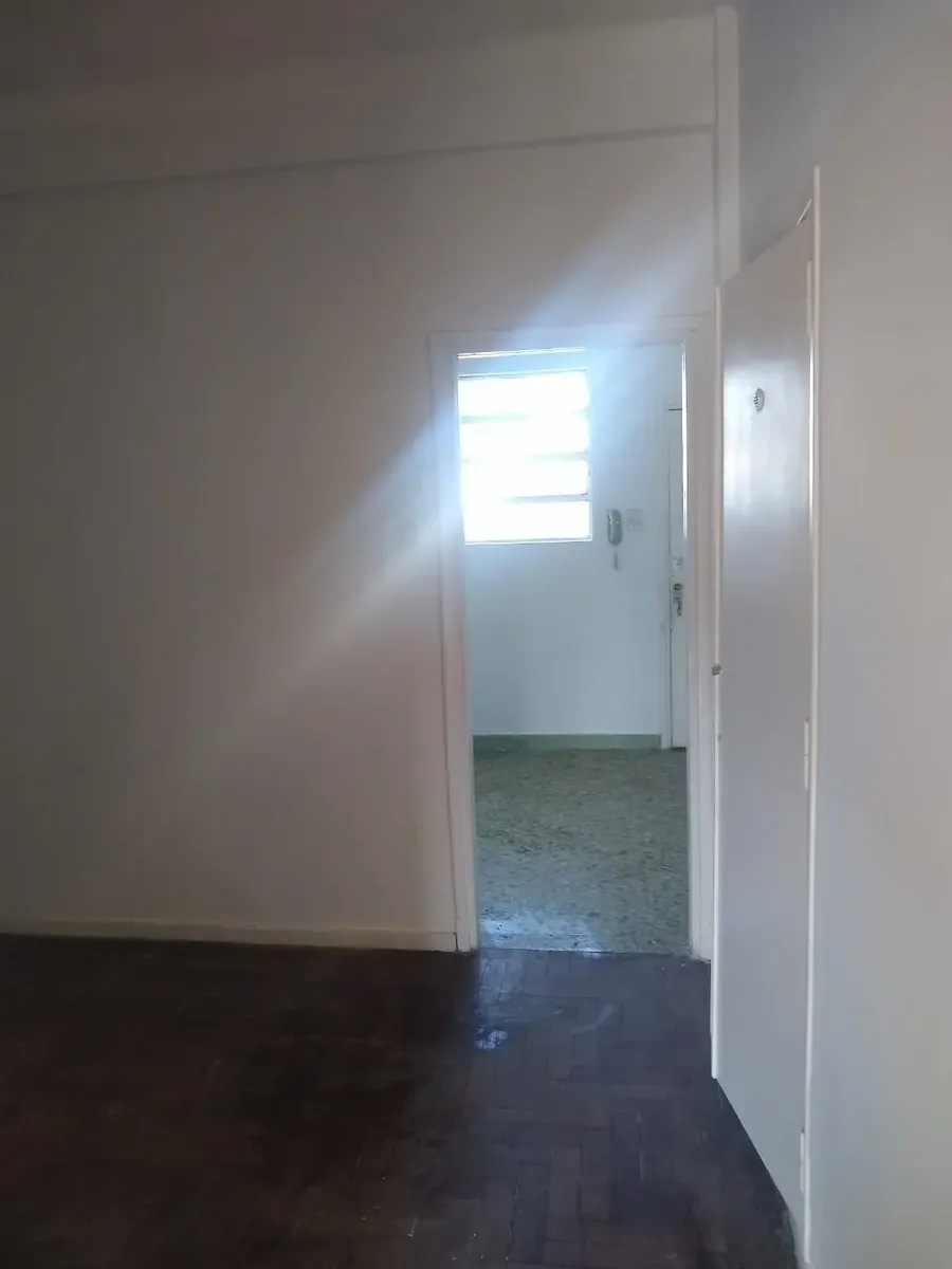 Departamento 2 Piso Por Escalera, Al Frente Con Balcón. Cocina Comedor Separada, Ambiente Grande Dividido En Dos Dormitorios Mes De Depósito. Y Recibo De Sueldo