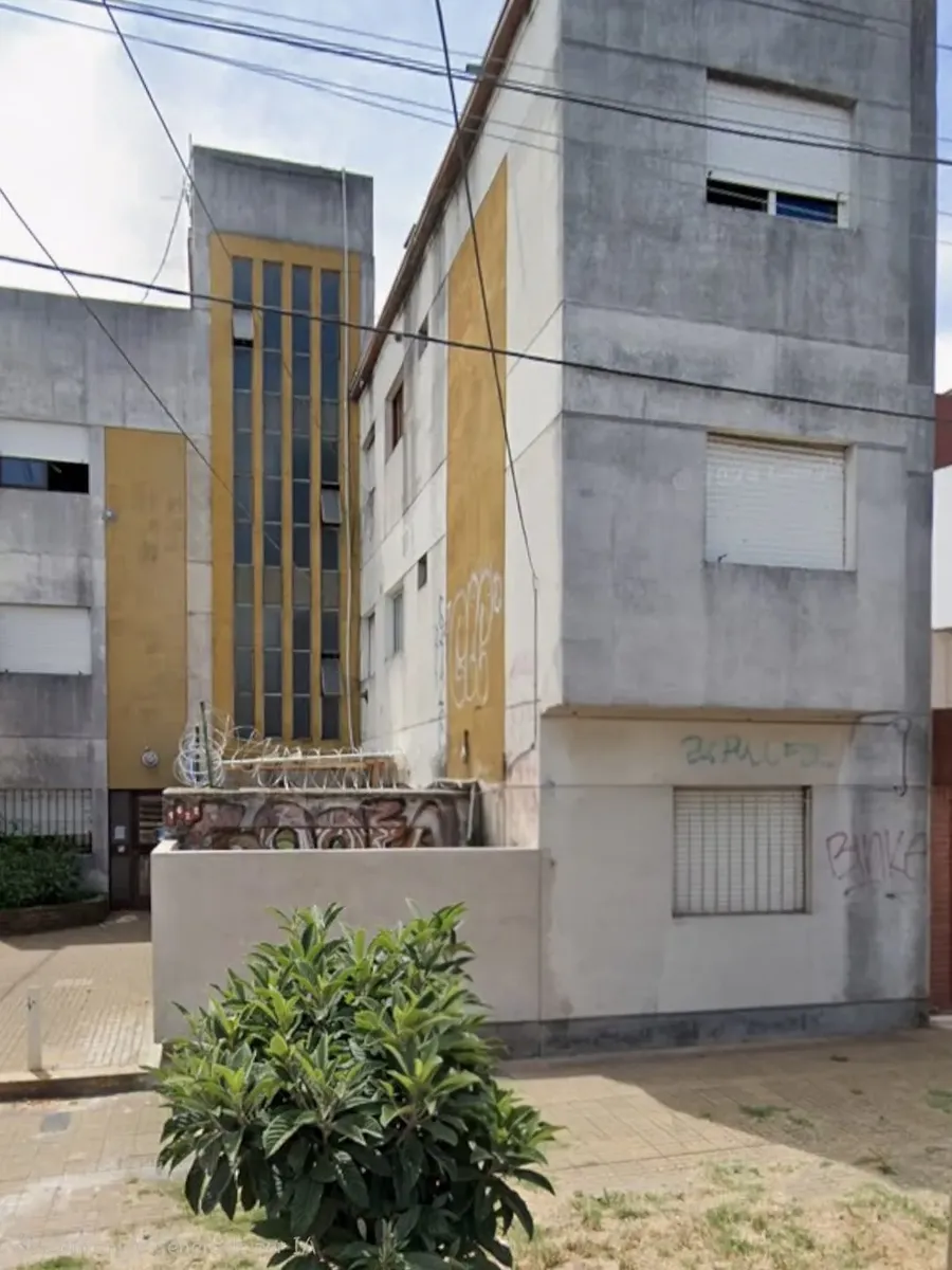 Ground-floor with patio