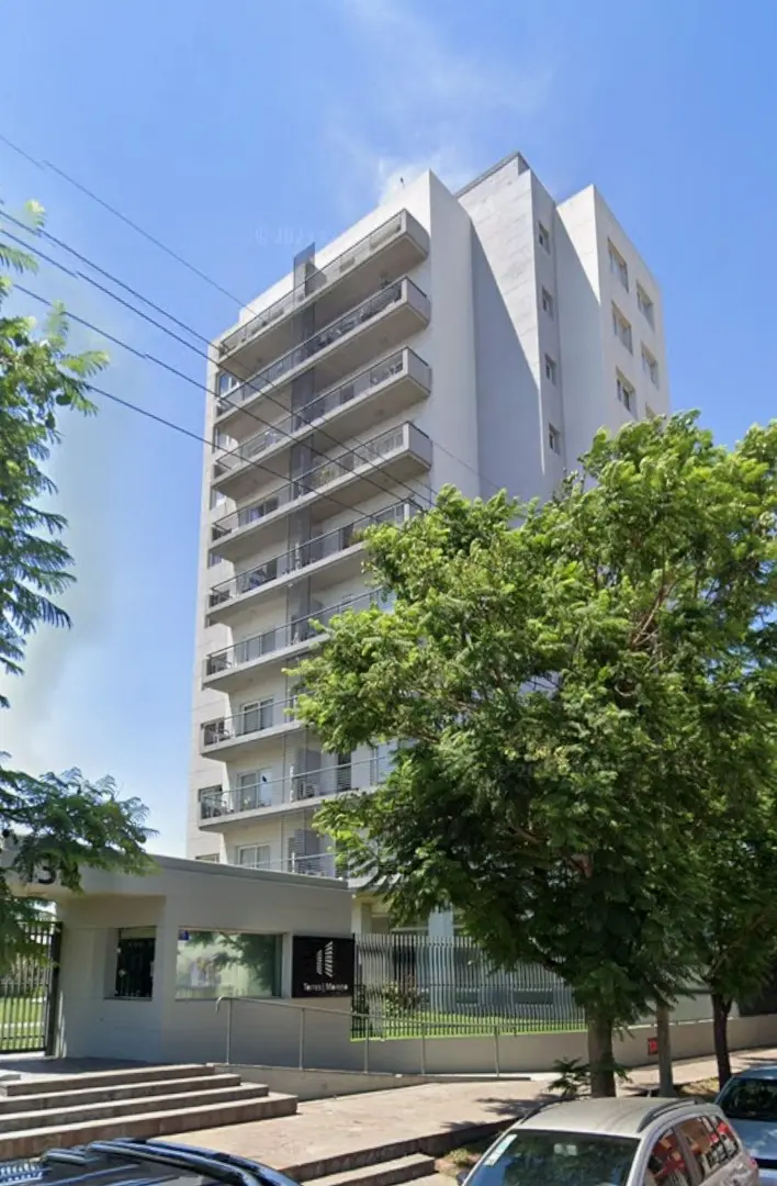 Departamento En Alquiler Con Cochera En Torres Moreno