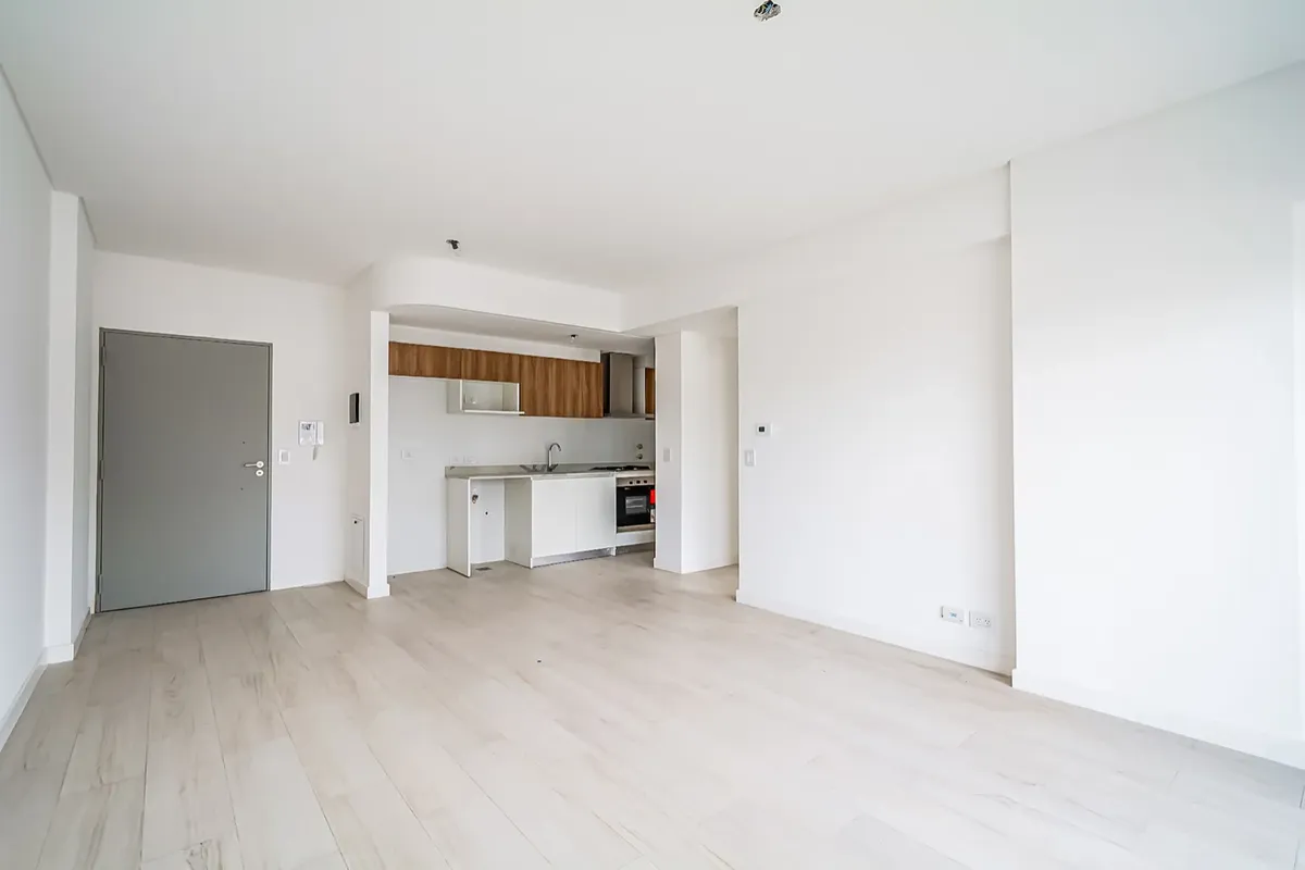 7th floor, north-facing, DVH