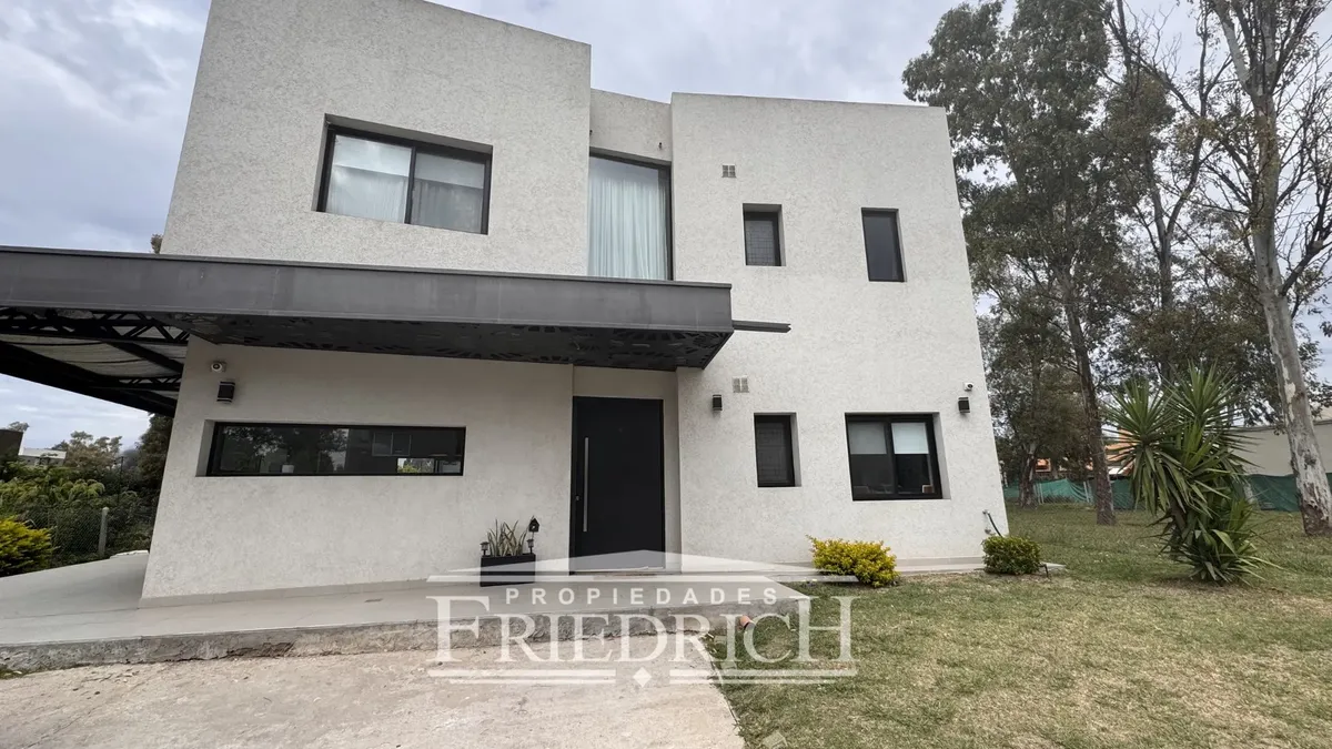 Casa En Venta En Alvarez Del Bosque, Moreno