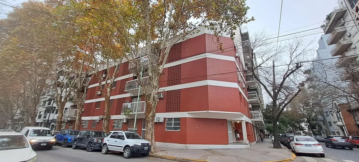 Alquiler Departamento 2 Ambientes Colegiales -piso 4 Por Escalera
