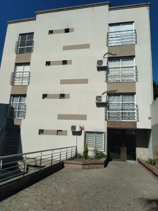 Departamento En Alquiler En Ituzaingo Sur