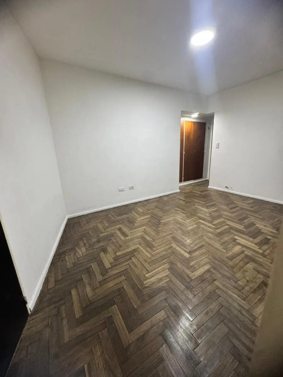 2 ambientes, balcón y seguridad 24 hs