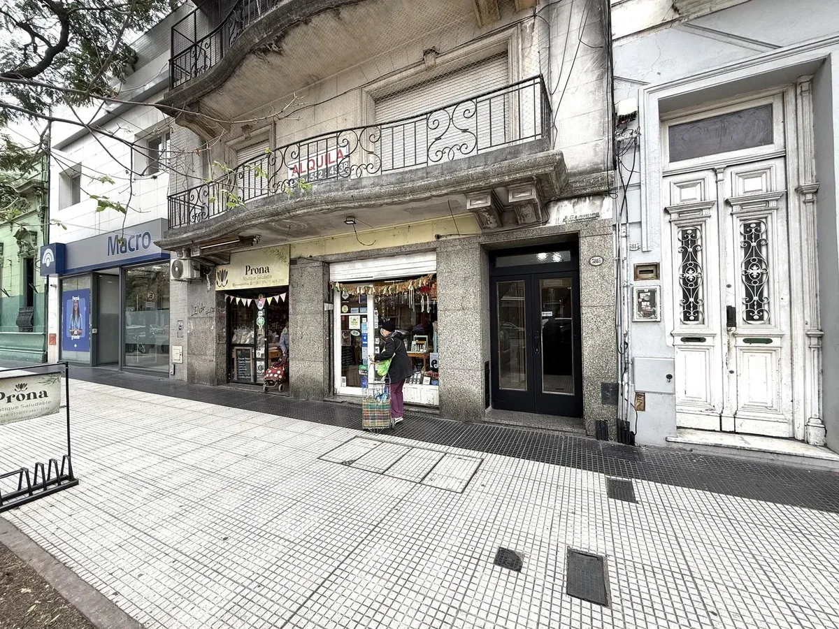 3 Amb Al Frente - 1er Piso Por Escalera!