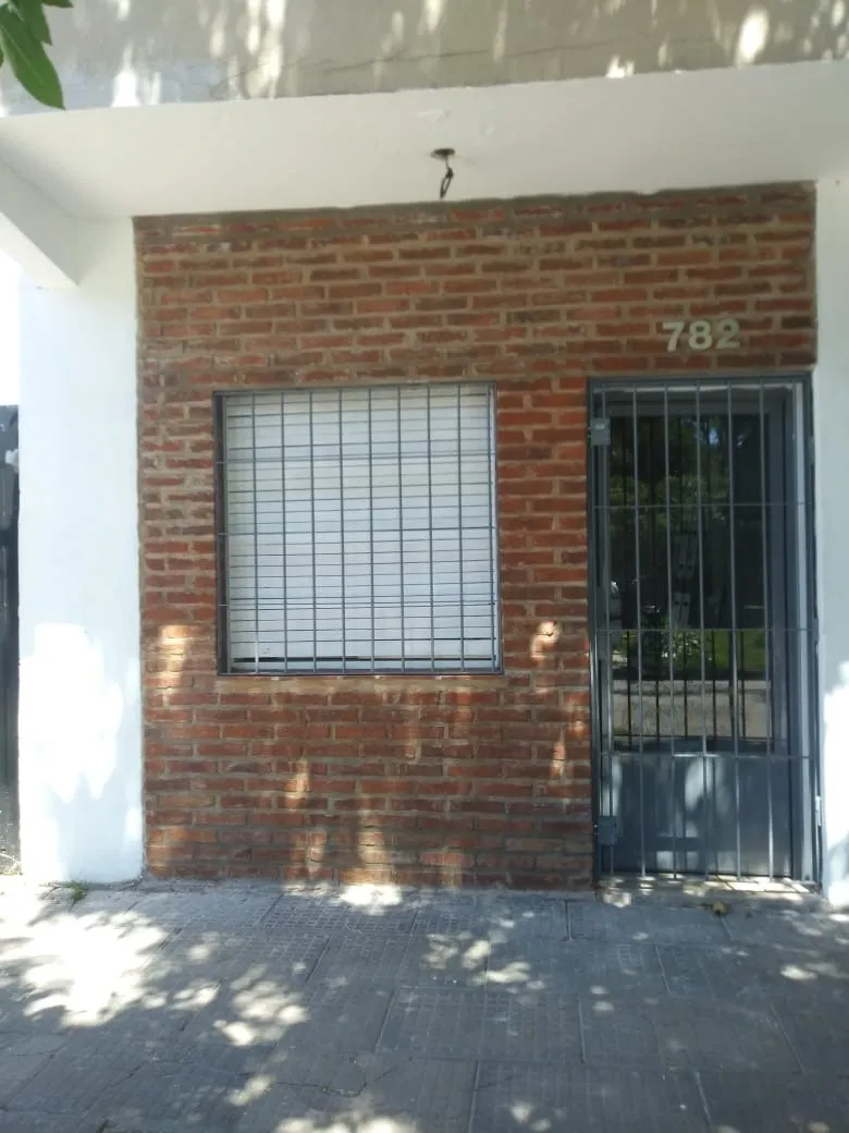 Ground-floor PH with patio