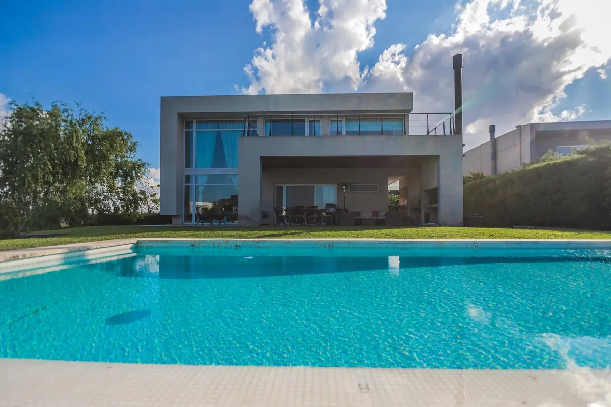 Casa Al Agua En Alquiler - Alisos Nordelta