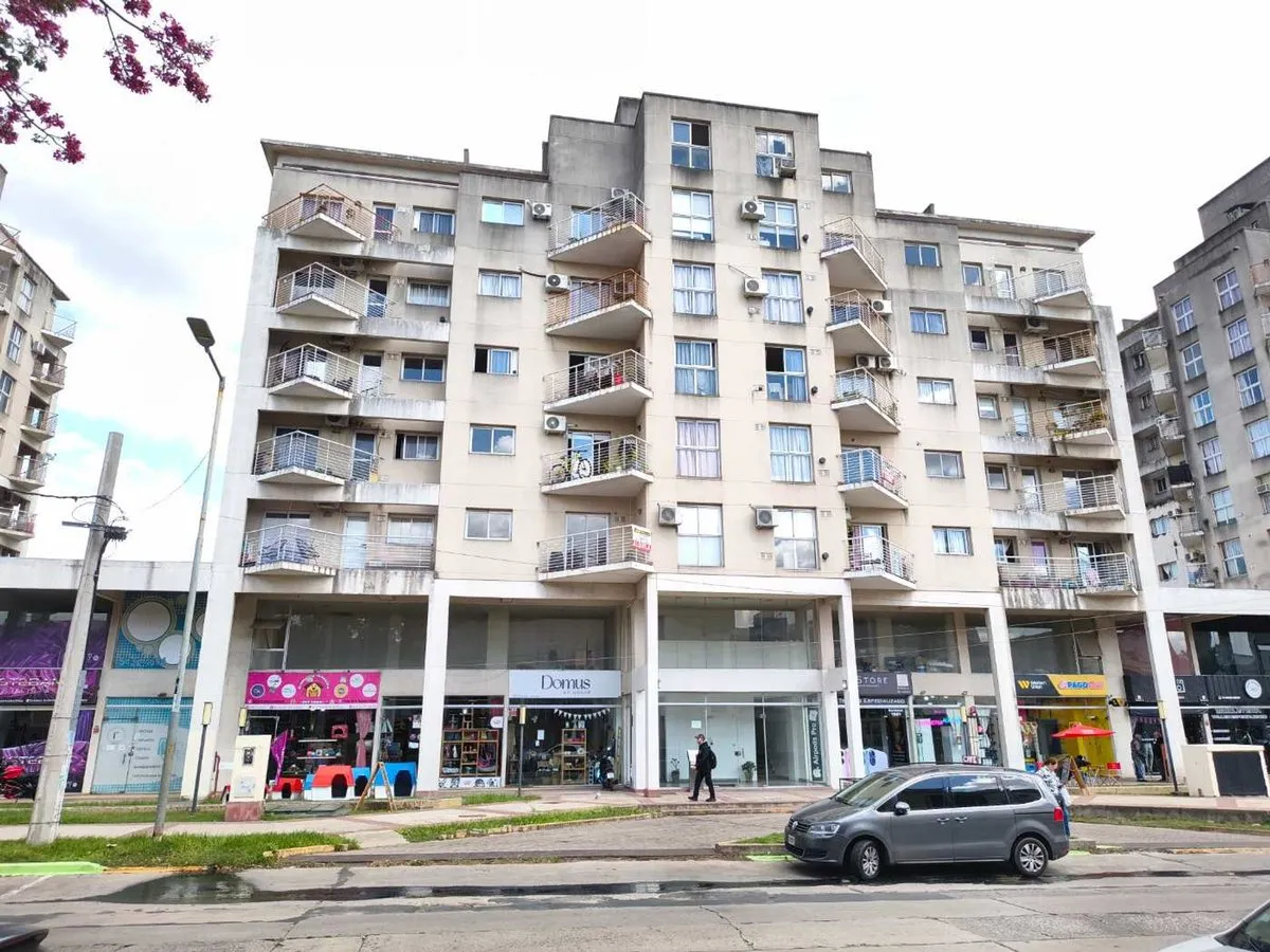 2 комнаты с балконом и паркингом
